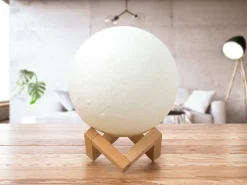 3D-månelampe - 15 cm - 16 Farver - Spralla