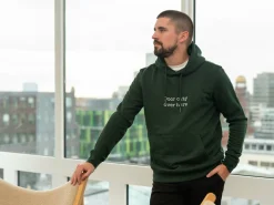 Hoodie med Egen Tekst i Collegestil