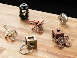 Huzzle Games Metalpuslespil