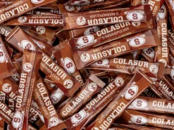 S-märke Sur Cola Pulver Bland-selv slik i kasser 2 kg