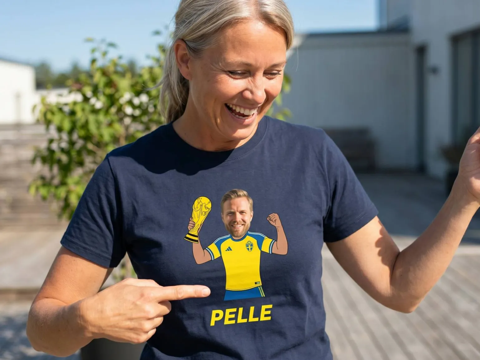 T-shirt med eget design - Fodbold-VM