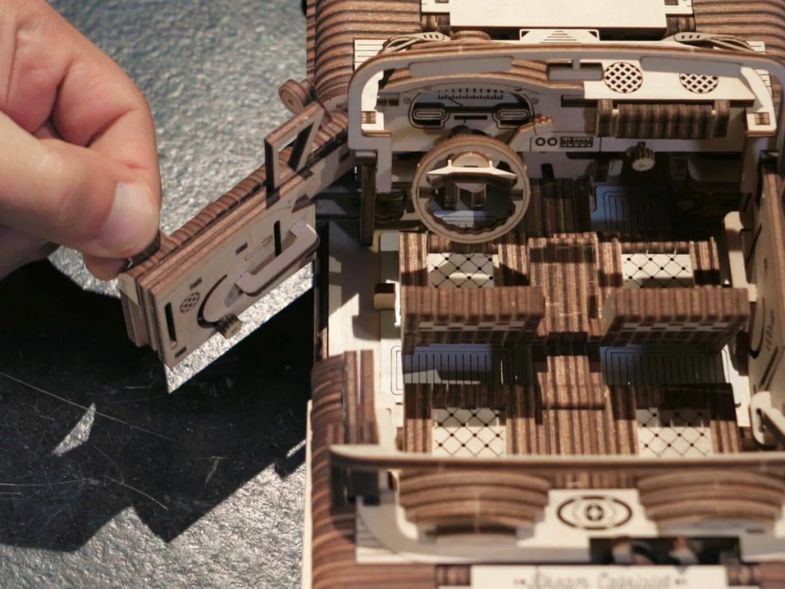 Ugears 3D-puslespil i Træ - Cabriolet