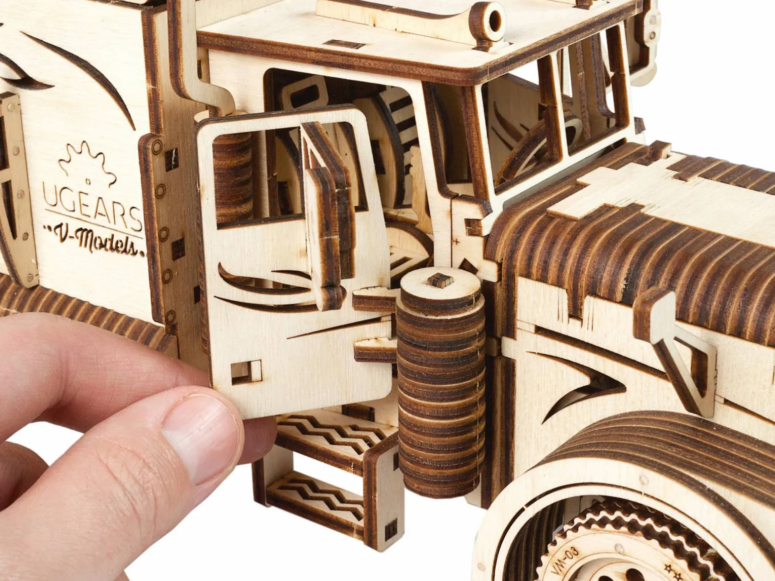 Ugears 3D-puslespil i Træ - Heavy Boy Lastbil